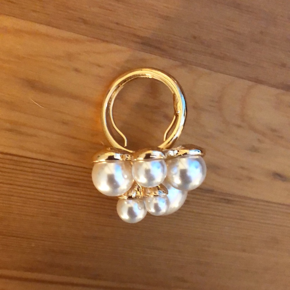 Pearl Cluster + Gold Statement Ring - image 5